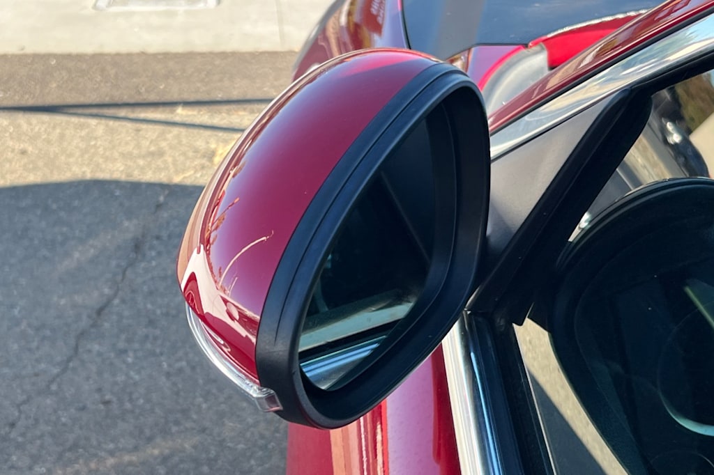 Thumbnail: 2019 Alfa Romeo Giulia - 19