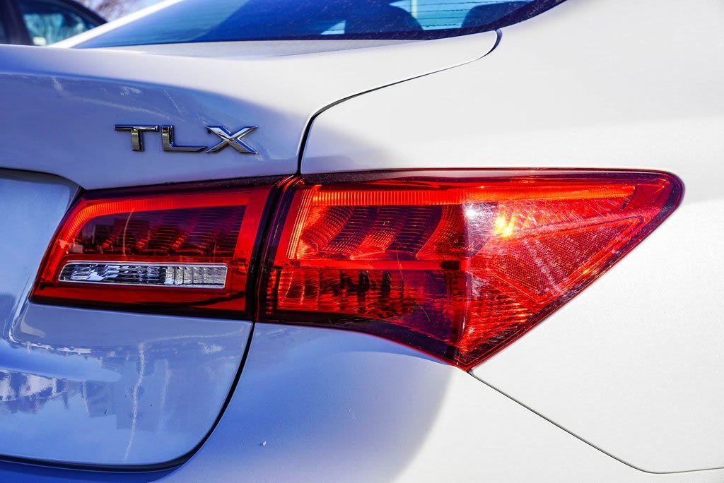 2020 Acura TLX Technology 18