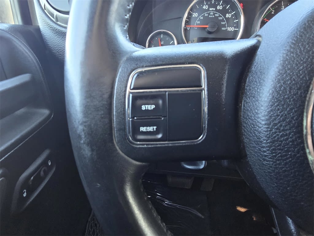 Thumbnail: 2017 Jeep Wrangler - 20