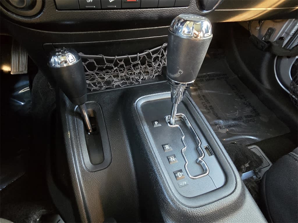 Thumbnail: 2017 Jeep Wrangler - 11