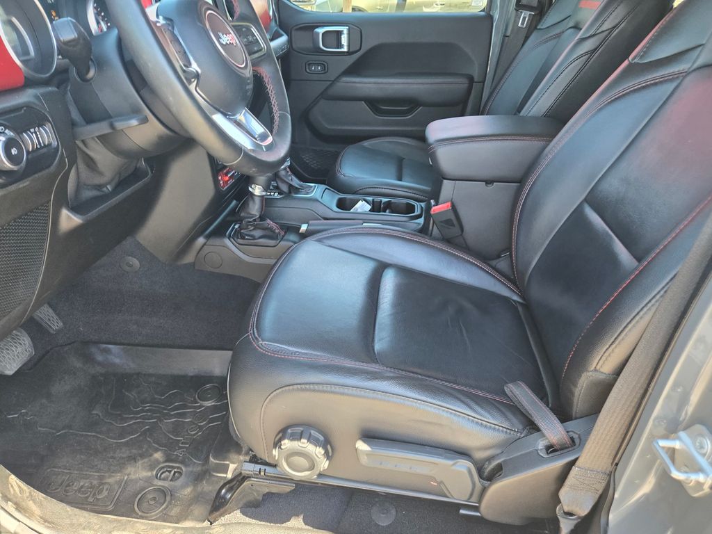 Thumbnail: 2019 Jeep Wrangler - 8