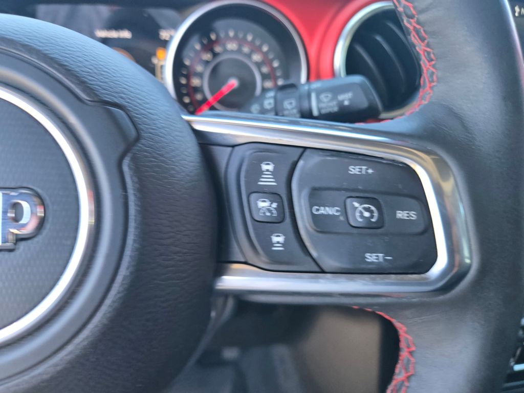 Thumbnail: 2019 Jeep Wrangler - 21