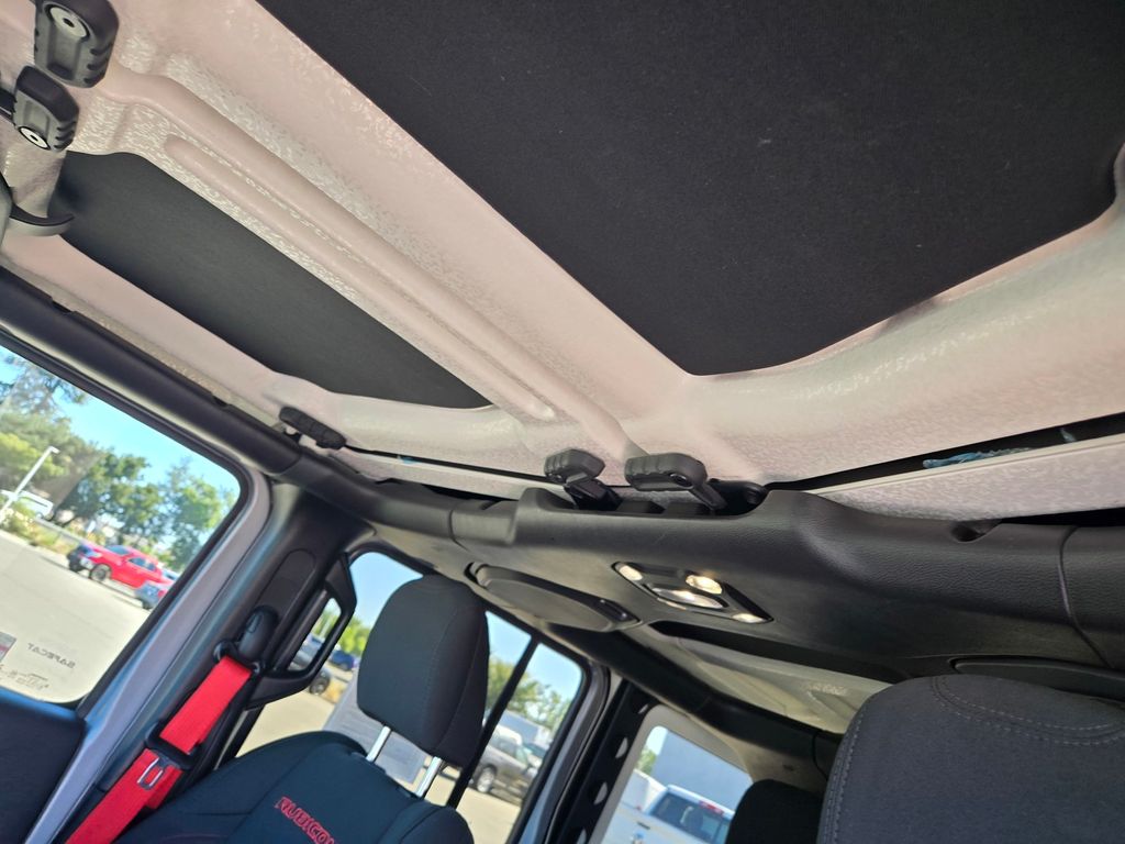 Thumbnail: 2020 Jeep Wrangler - 19