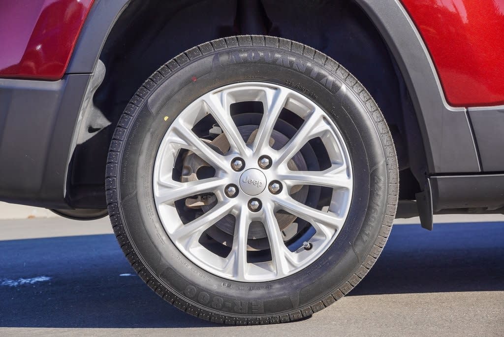 2019 Jeep Cherokee Latitude 22