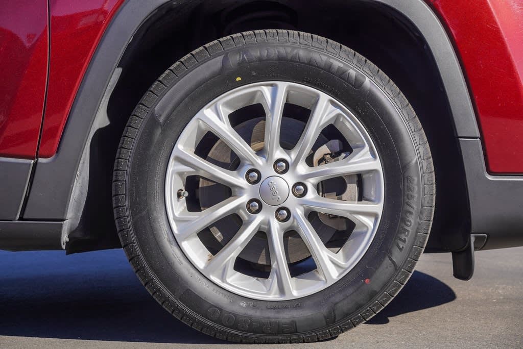 2019 Jeep Cherokee Latitude 6