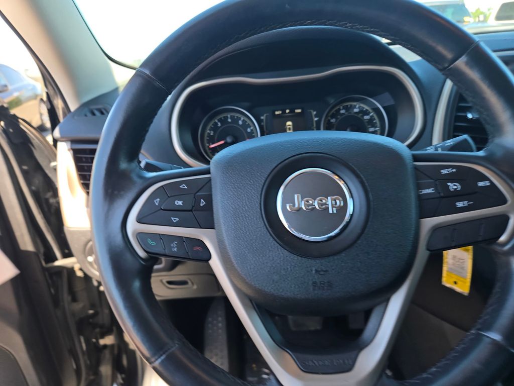 Thumbnail: 2014 Jeep Cherokee - 11