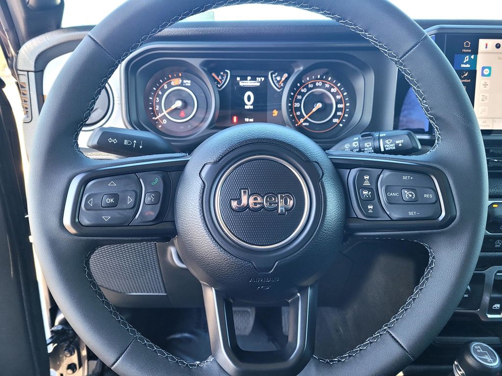 Thumbnail: 2026 Jeep Wrangler - 10