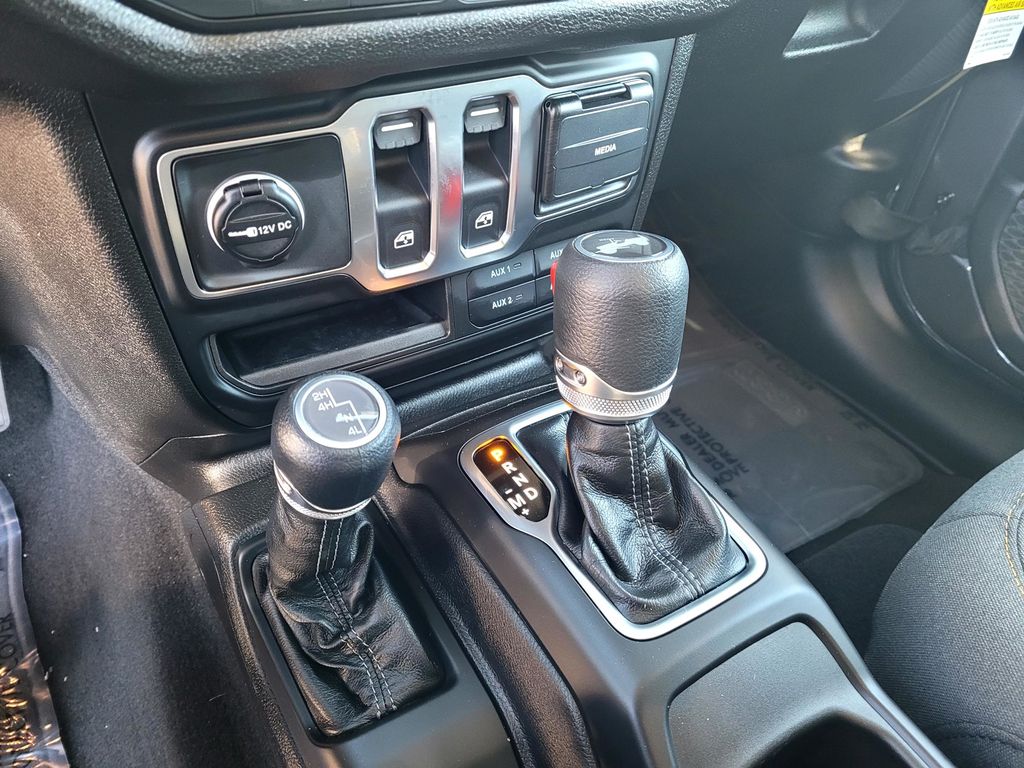 Thumbnail: 2026 Jeep Wrangler - 12