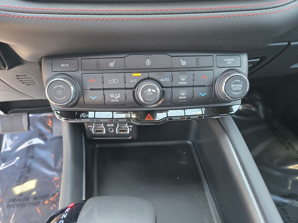 Thumbnail: 2026 Dodge Durango - 17
