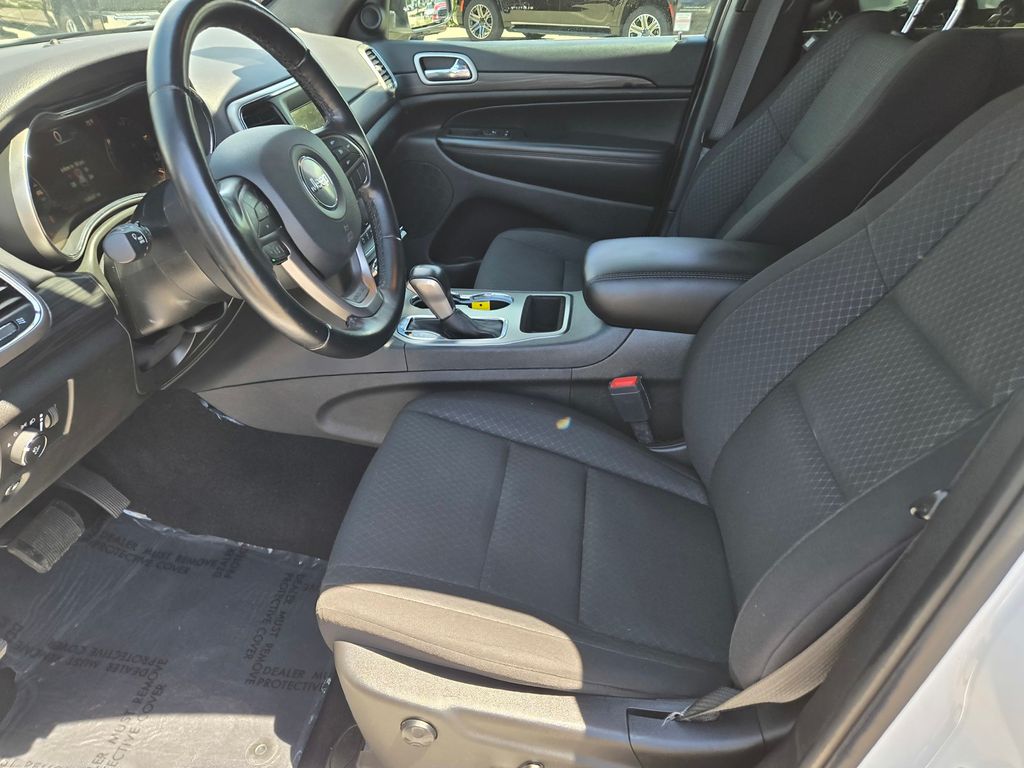 Thumbnail: 2021 Jeep Grand Cherokee - 8