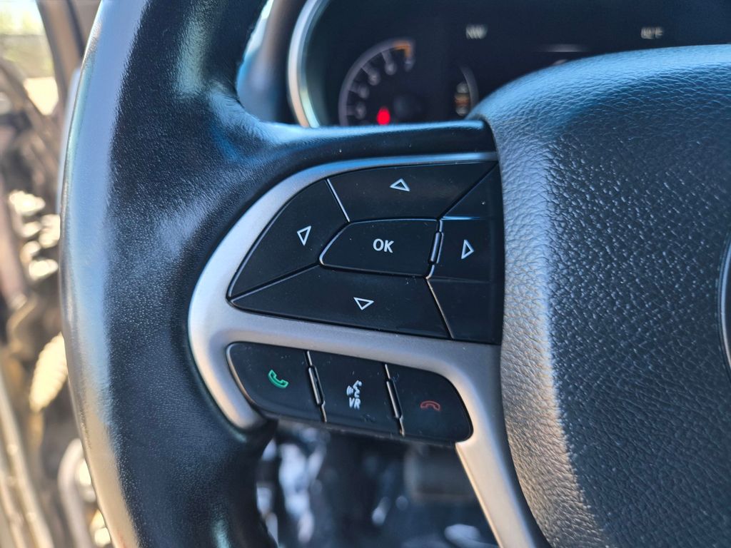 Thumbnail: 2021 Jeep Grand Cherokee - 22
