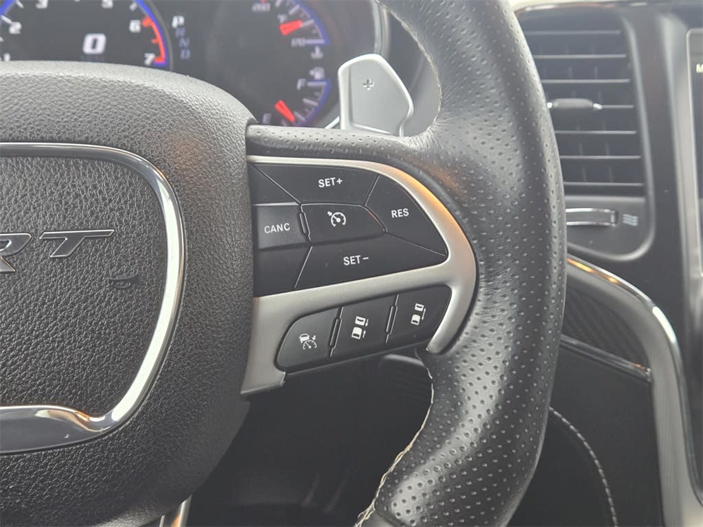 Thumbnail: 2018 Jeep Grand Cherokee - 17