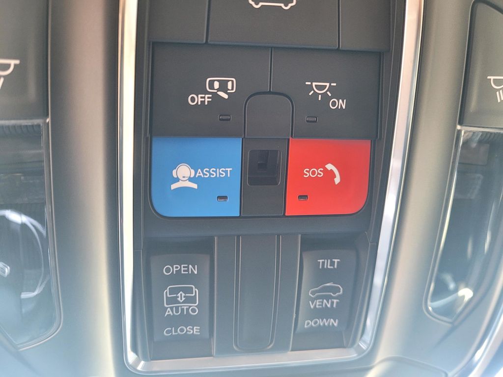 Thumbnail: 2025 Jeep Grand Cherokee - 19