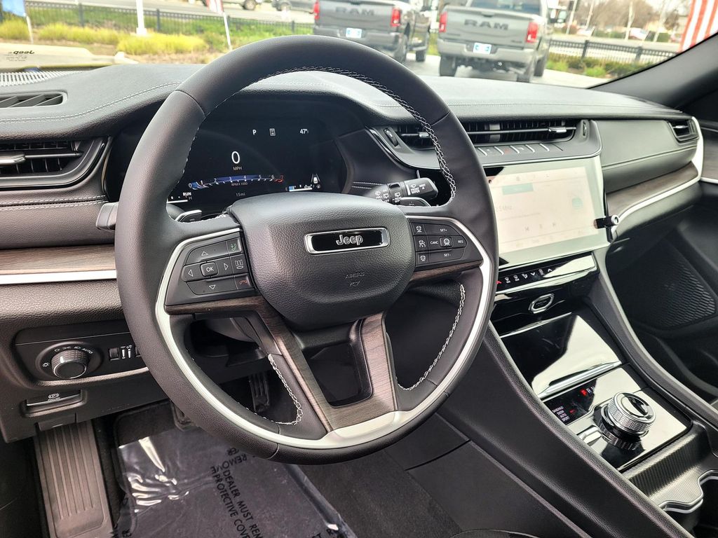 Thumbnail: 2026 Jeep Grand Cherokee - 2