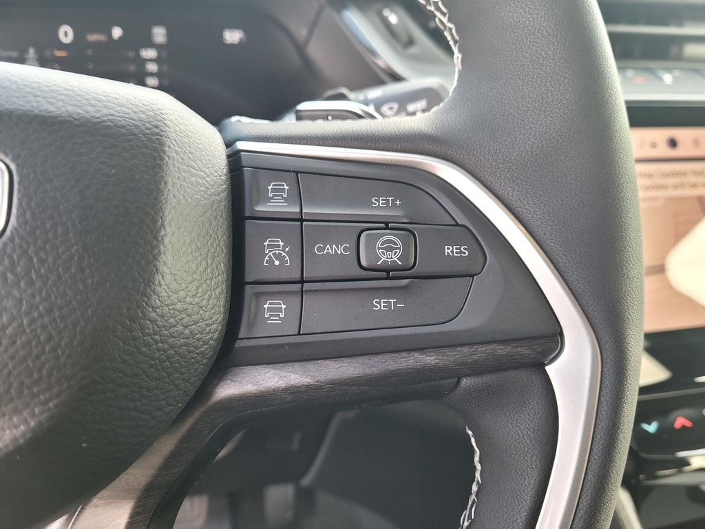 Thumbnail: 2026 Jeep Grand Cherokee - 20