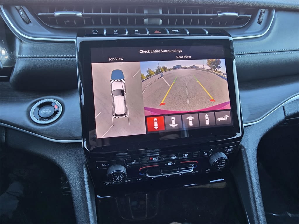 Thumbnail: 2025 Jeep Grand Cherokee - 10