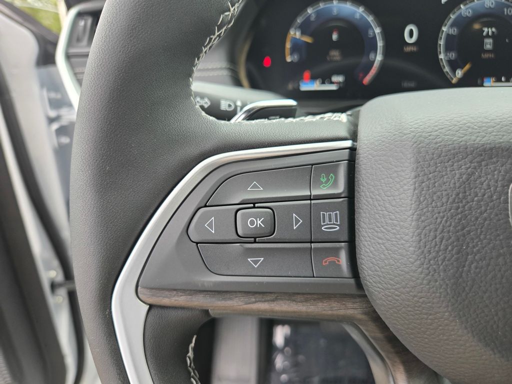 Thumbnail: 2026 Jeep Grand Cherokee L - 20