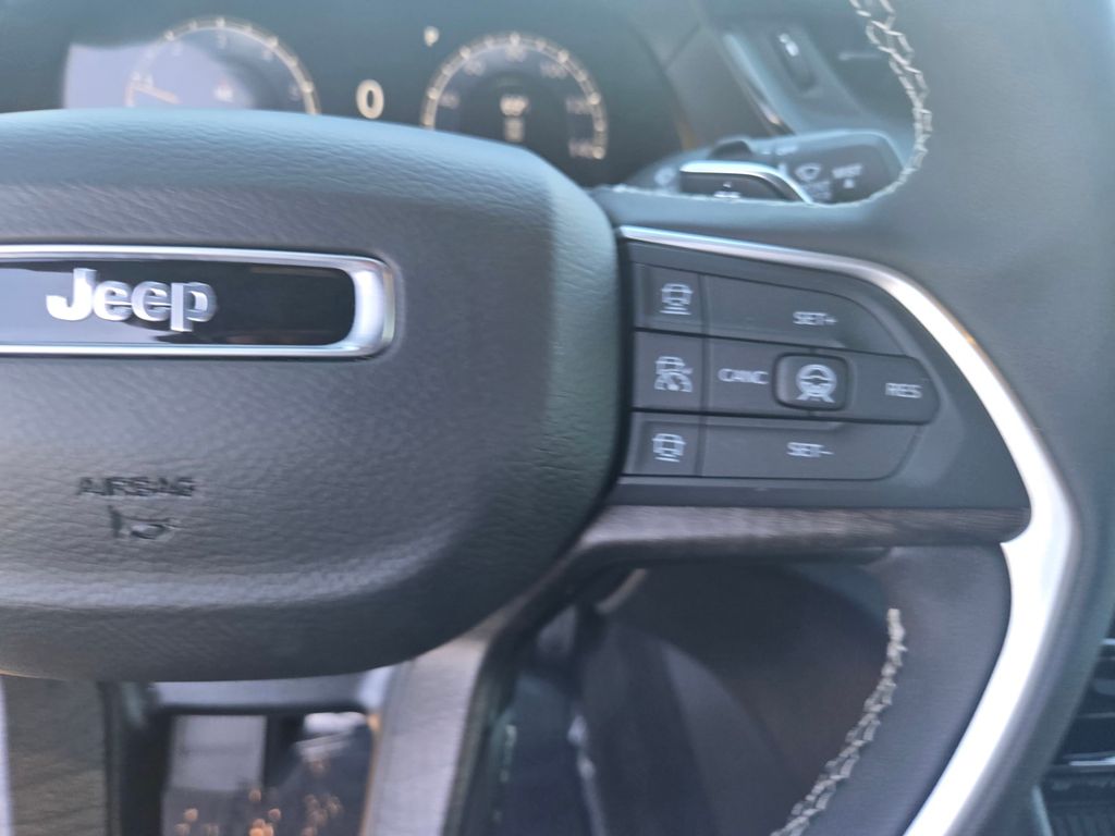 Thumbnail: 2026 Jeep Grand Cherokee L - 20