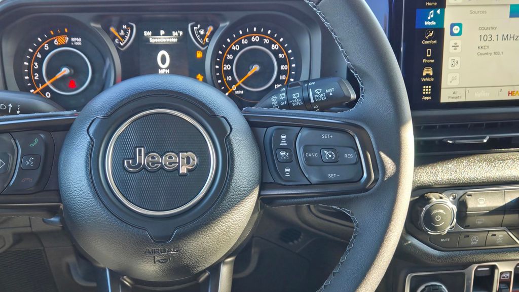 Thumbnail: 2026 Jeep Wrangler - 17