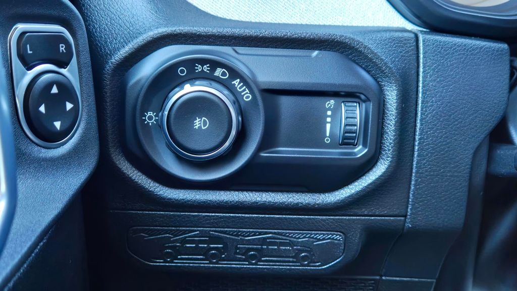 Thumbnail: 2026 Jeep Wrangler - 21