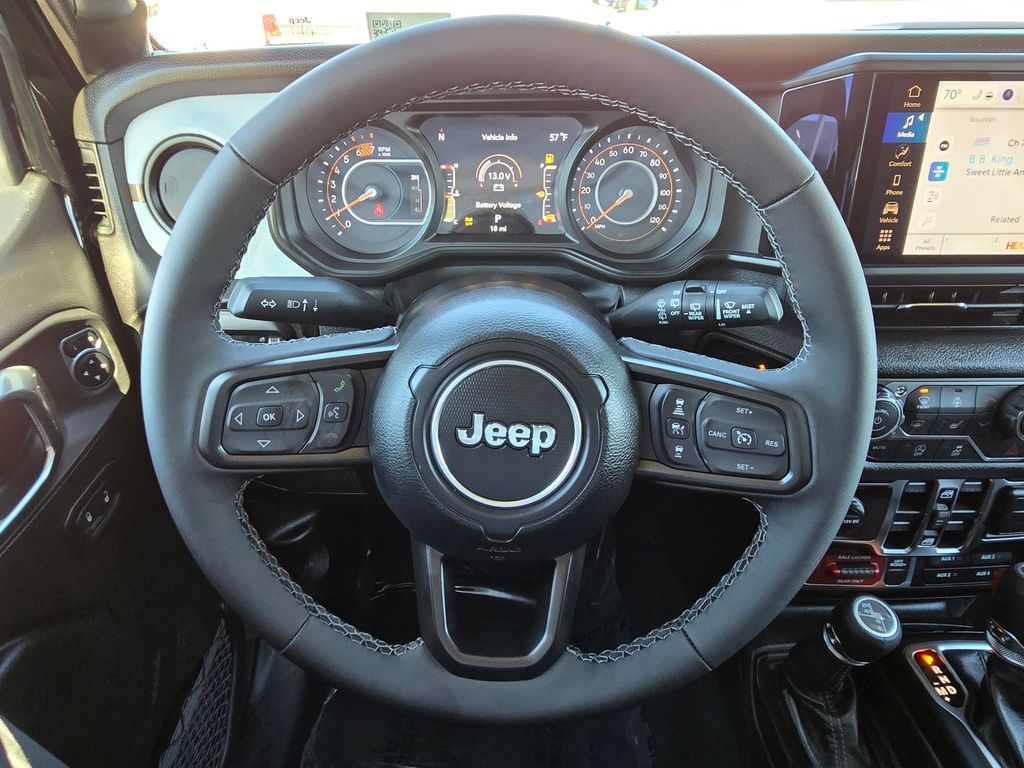Thumbnail: 2026 Jeep Wrangler - 6
