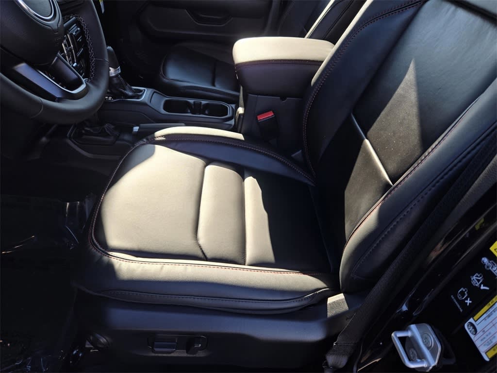 Thumbnail: 2025 Jeep Wrangler - 8