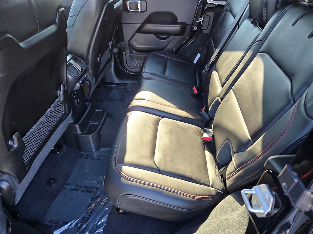 Thumbnail: 2025 Jeep Wrangler - 10