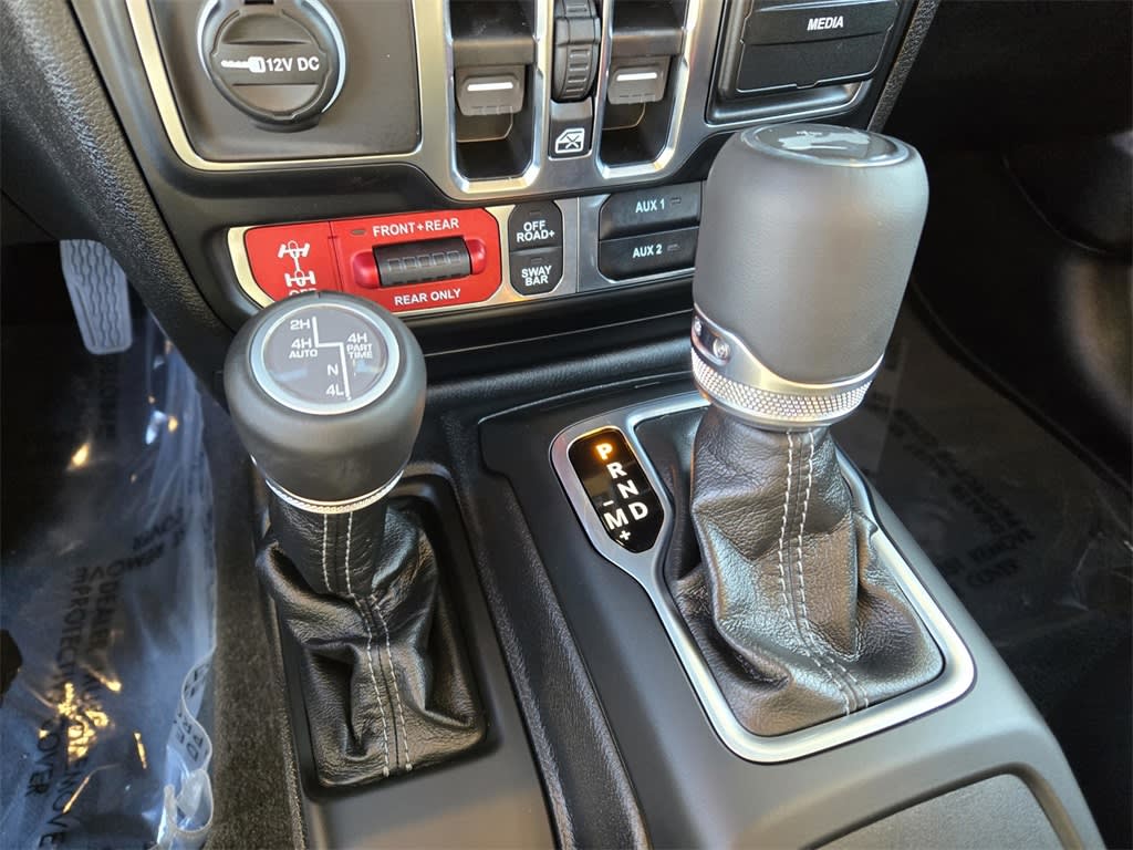 Thumbnail: 2025 Jeep Wrangler - 12