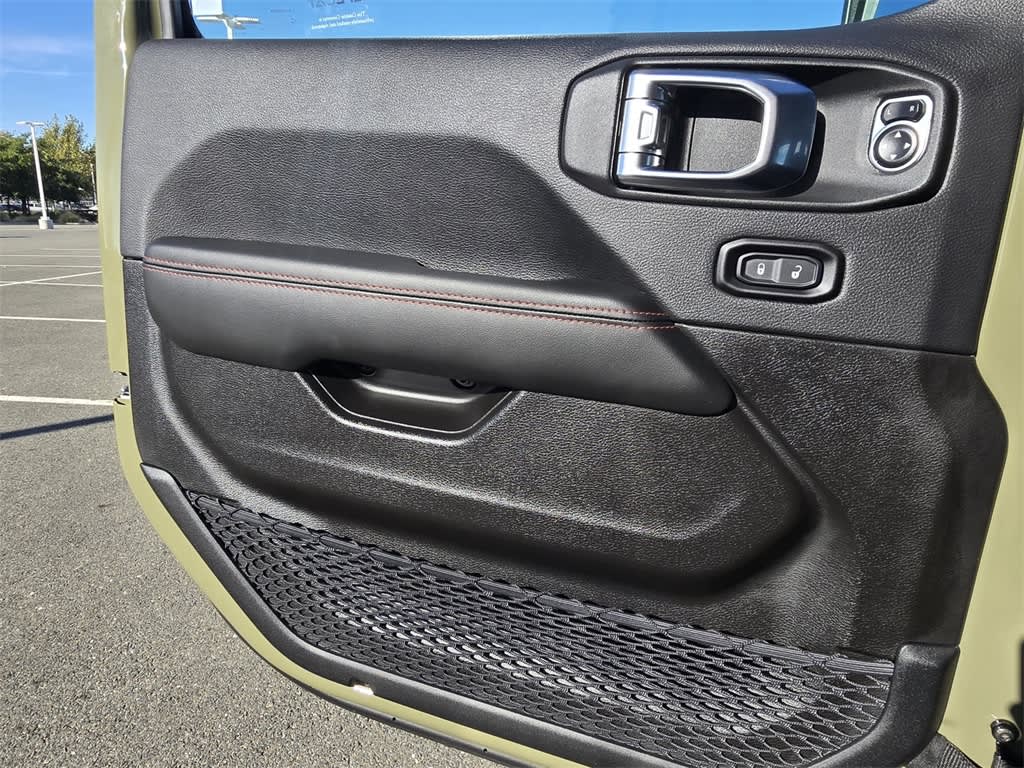 Thumbnail: 2026 Jeep Wrangler - 18