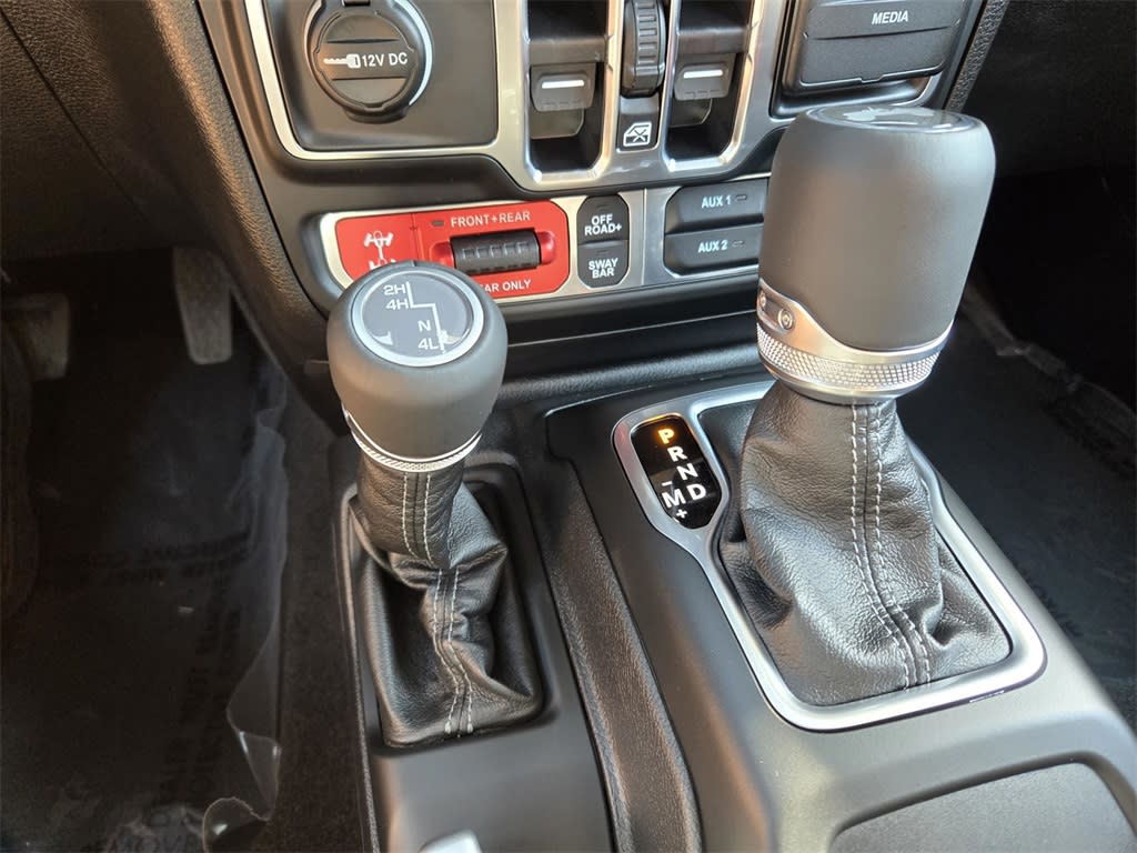 Thumbnail: 2025 Jeep Wrangler - 12