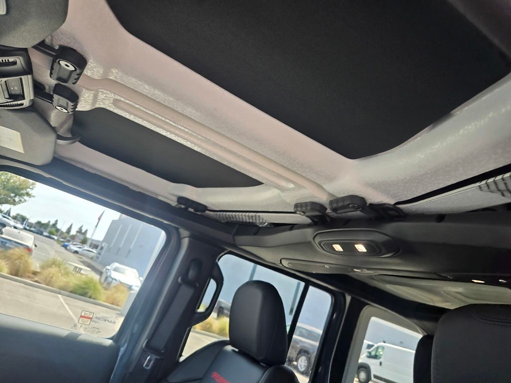 Thumbnail: 2026 Jeep Wrangler - 18