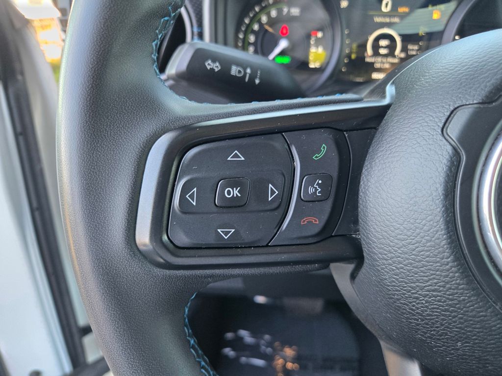 Thumbnail: 2024 Jeep Wrangler - 22