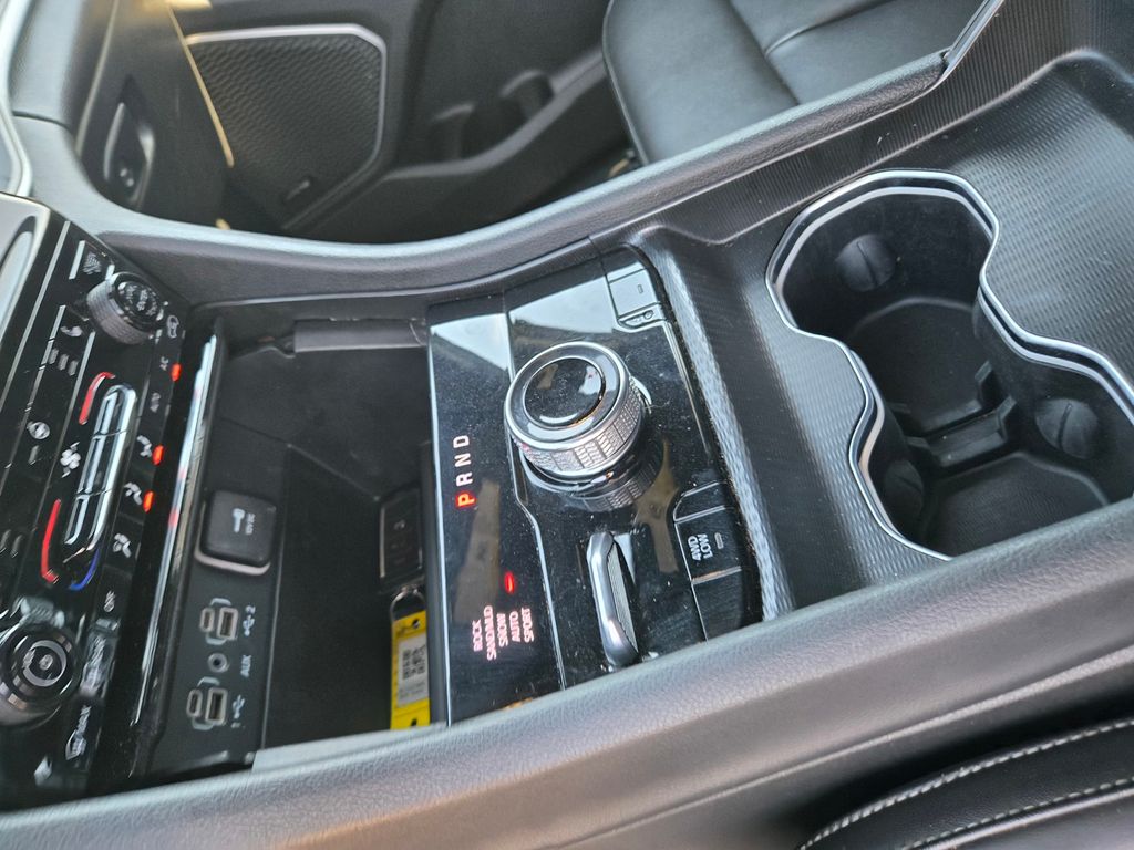 Thumbnail: 2024 Jeep Grand Cherokee - 13