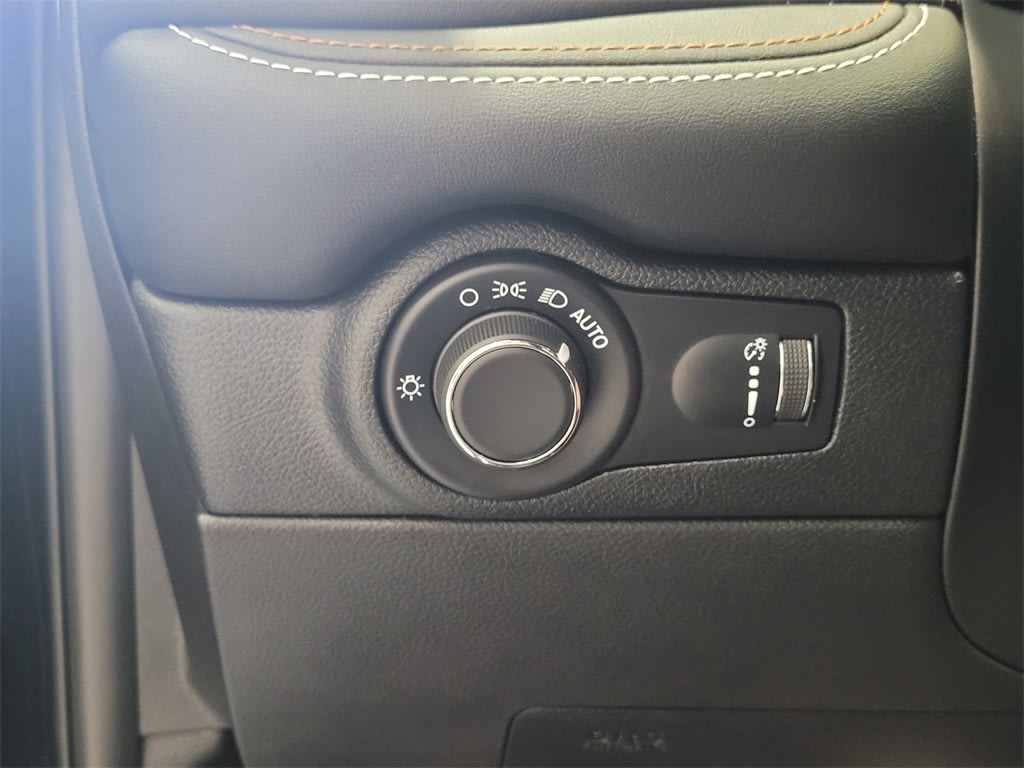 Thumbnail: 2025 Dodge Durango - 20