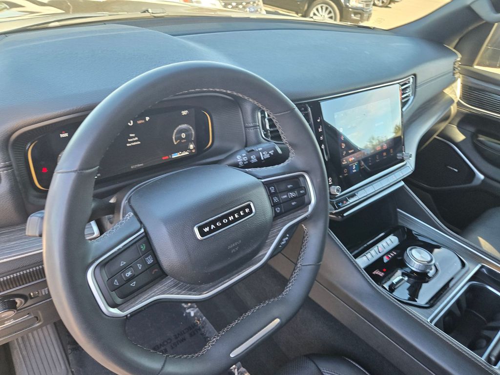 Thumbnail: 2024 Jeep Wagoneer - 2