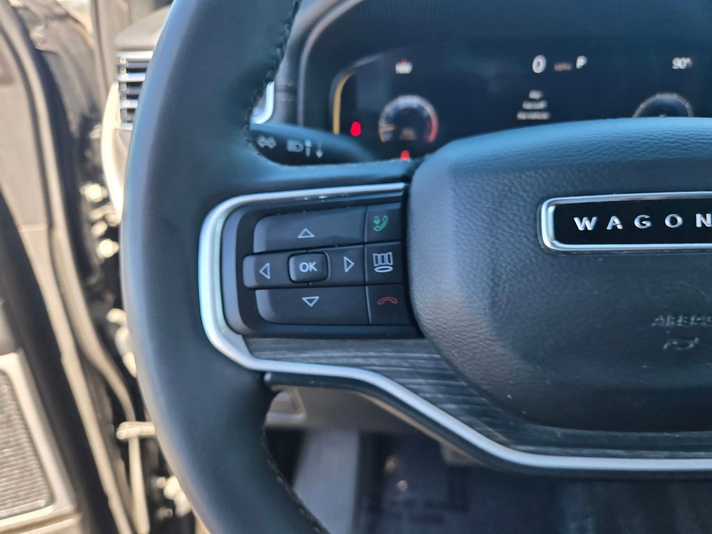 Thumbnail: 2024 Jeep Wagoneer - 22