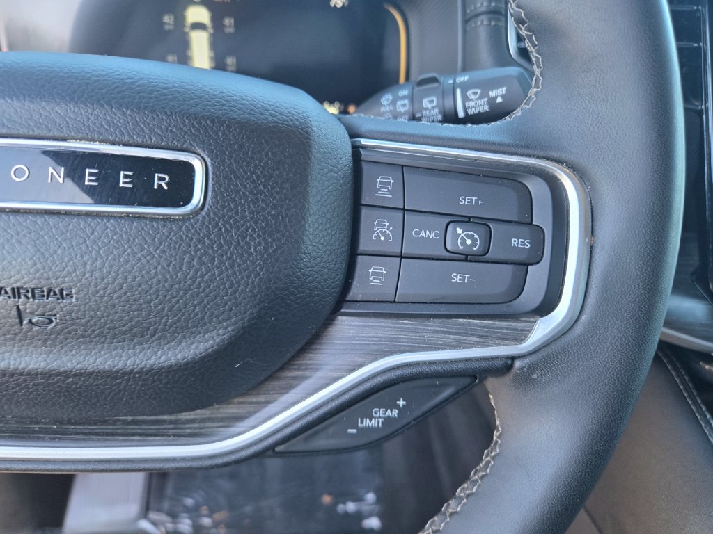 Thumbnail: 2024 Jeep Wagoneer - 21