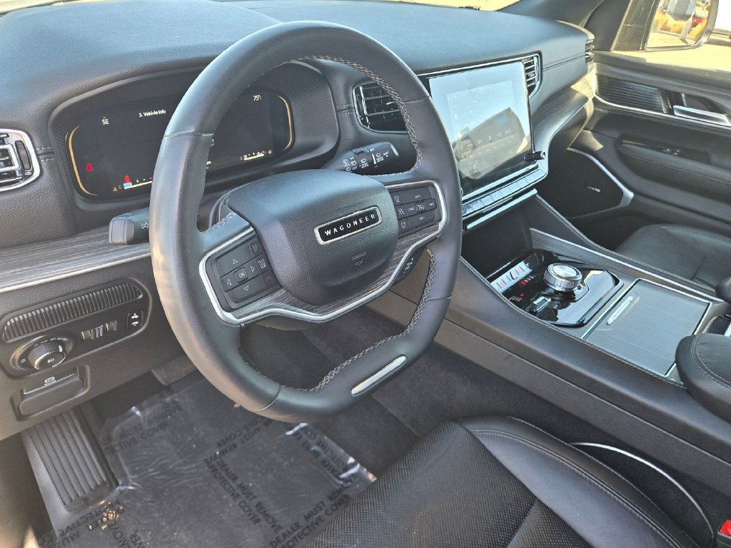 Thumbnail: 2024 Jeep Wagoneer - 8