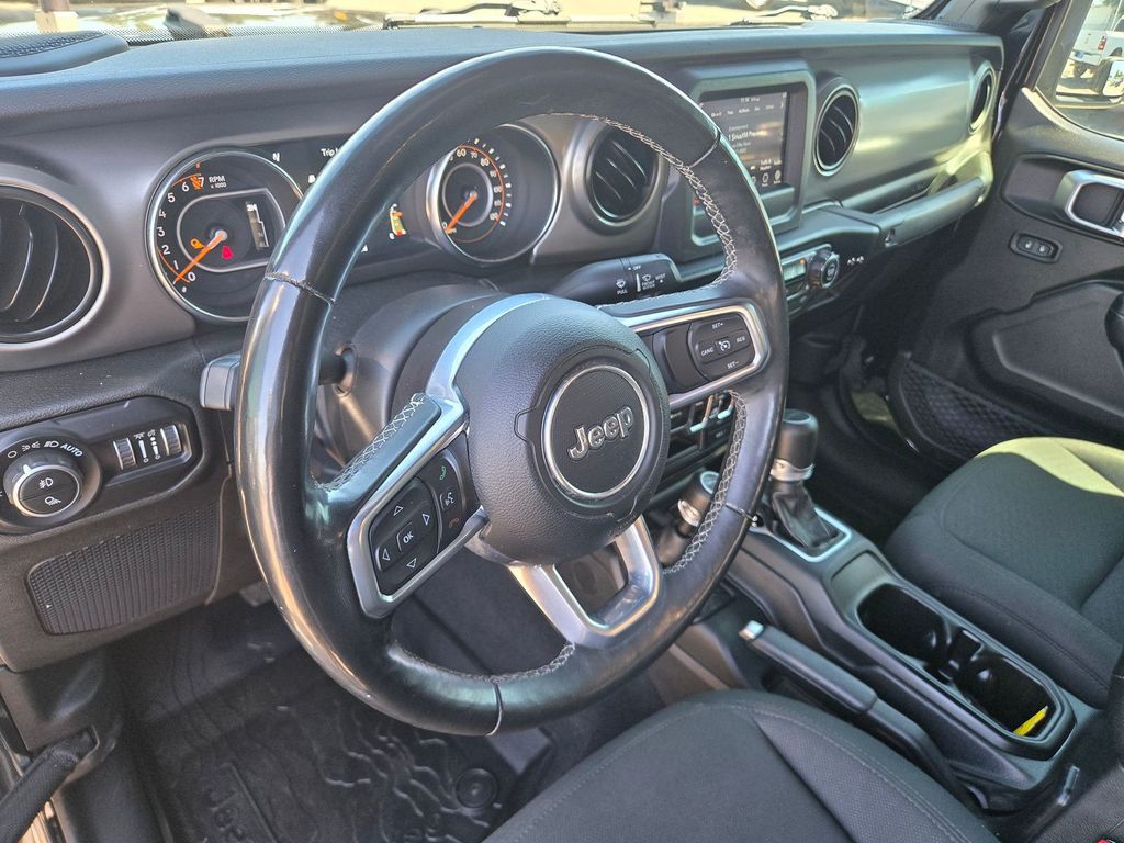Thumbnail: 2020 Jeep Gladiator - 7