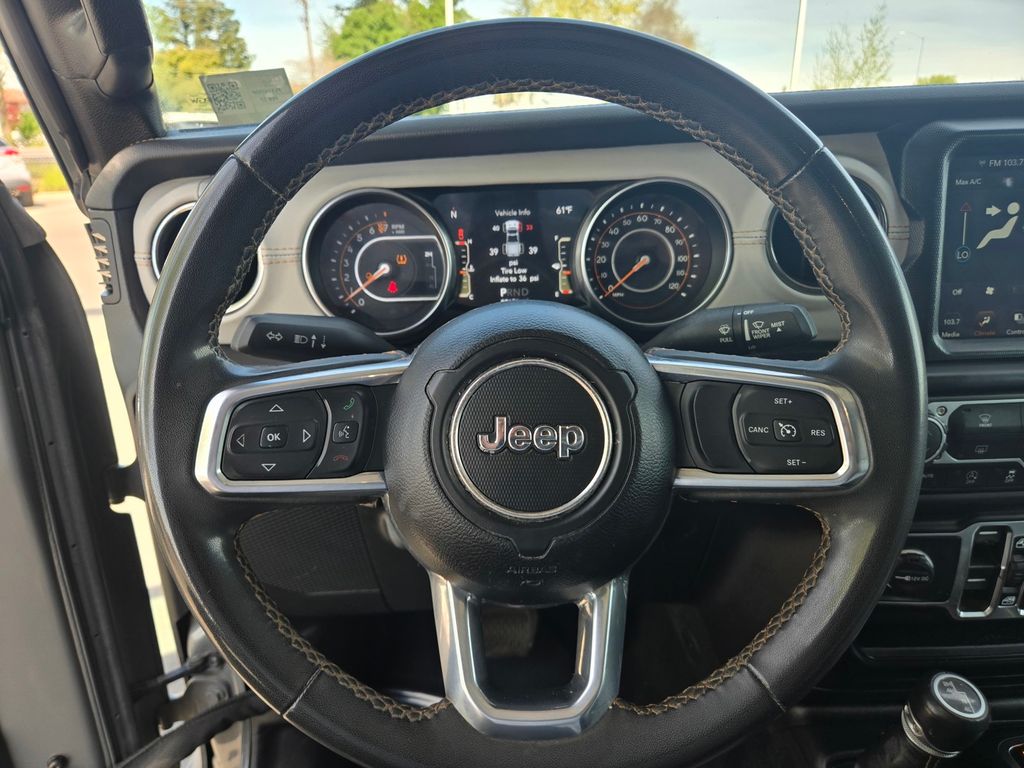 Thumbnail: 2023 Jeep Gladiator - 7
