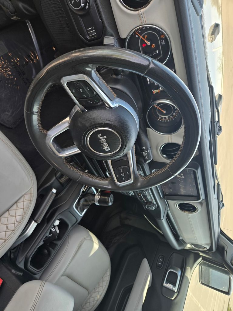 Thumbnail: 2023 Jeep Gladiator - 6