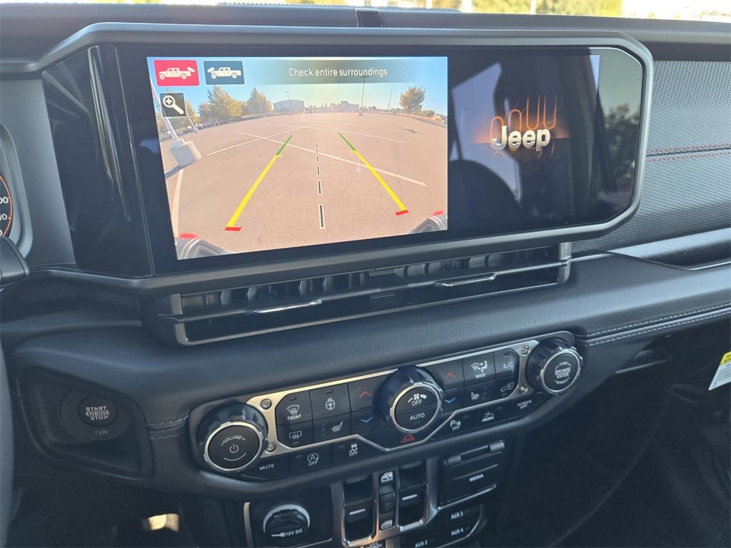 Thumbnail: 2025 Jeep Gladiator - 10