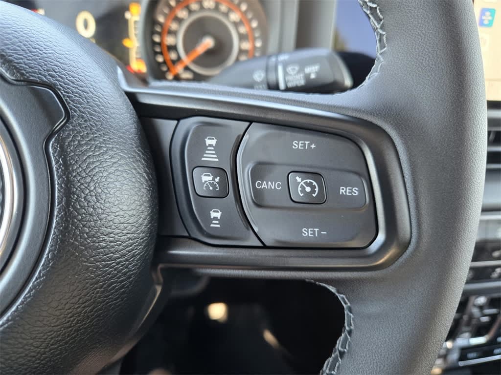 Thumbnail: 2025 Jeep Gladiator - 20