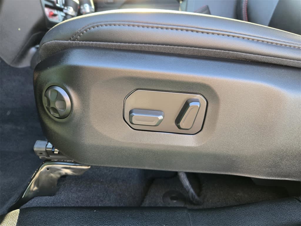 Thumbnail: 2025 Jeep Gladiator - 16