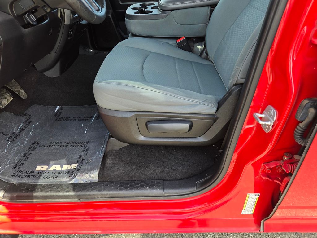 Thumbnail: 2014 RAM 1500 - 19