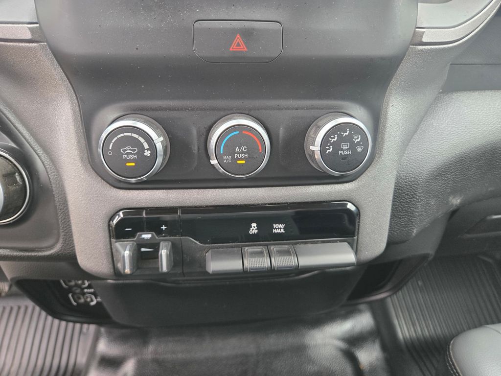 Thumbnail: 2020 RAM 1500 - 17