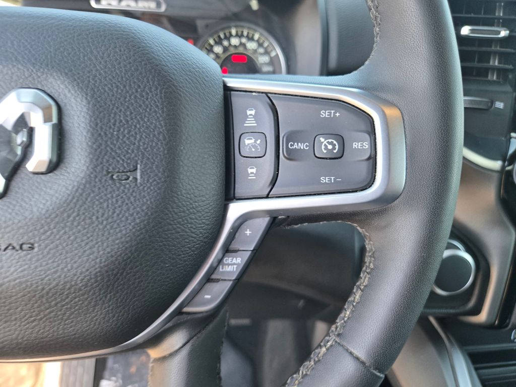 Thumbnail: 2025 RAM 1500 - 21