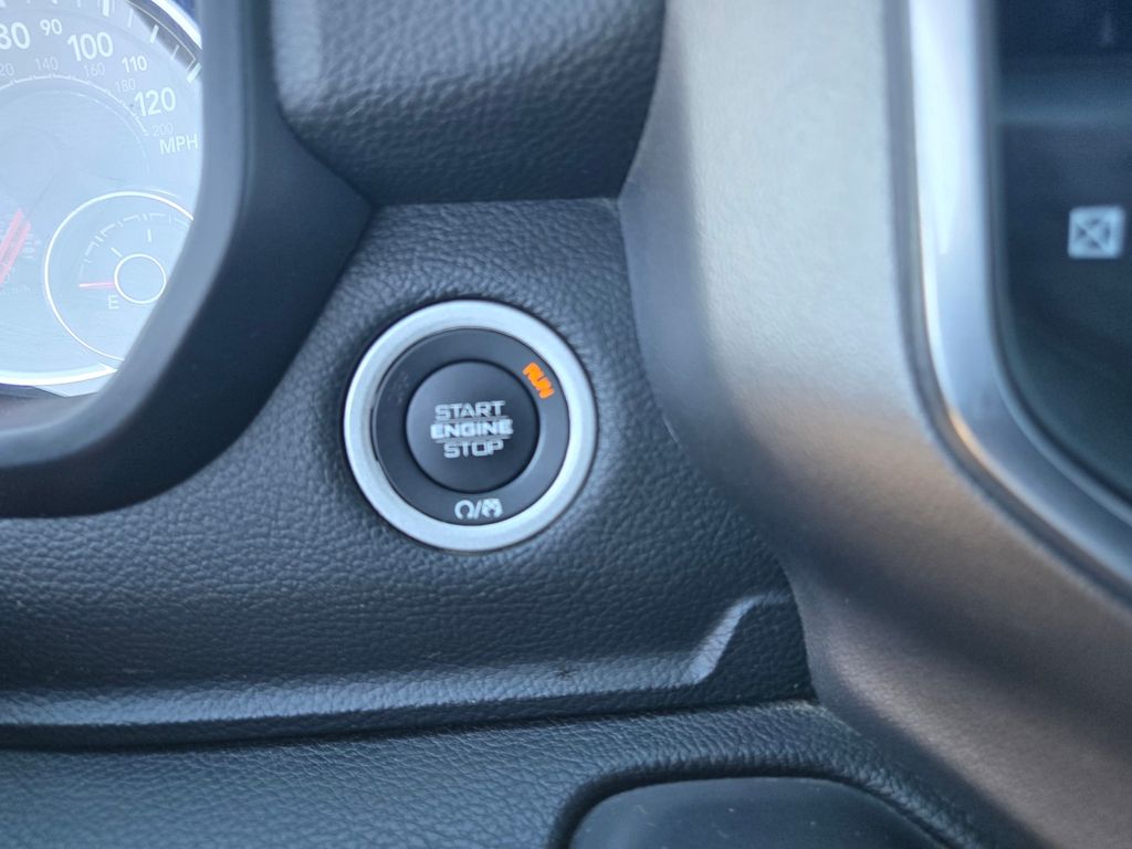 Thumbnail: 2025 RAM 1500 - 19
