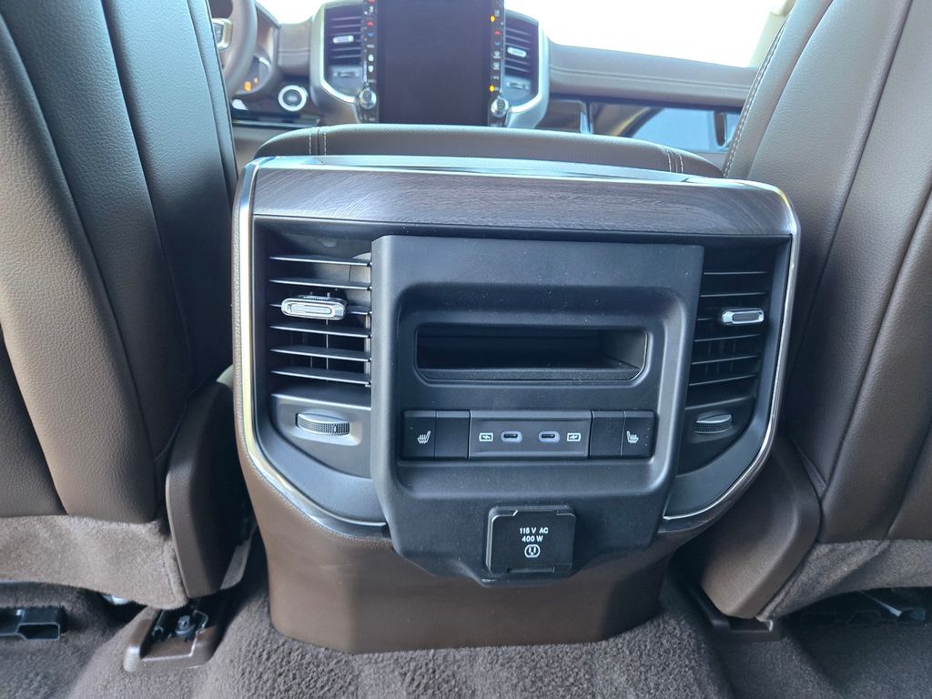 Thumbnail: 2026 RAM 1500 - 17