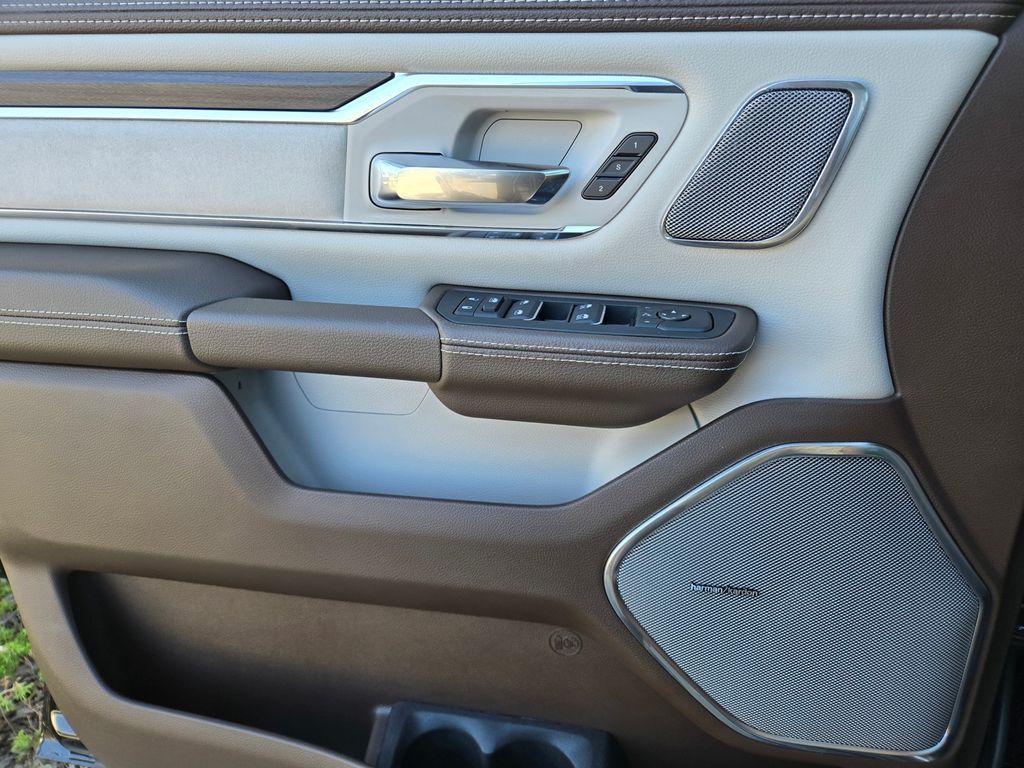 Thumbnail: 2026 RAM 1500 - 20